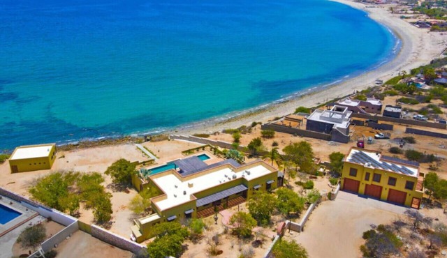 Beachfront Paradise in El Cardonal