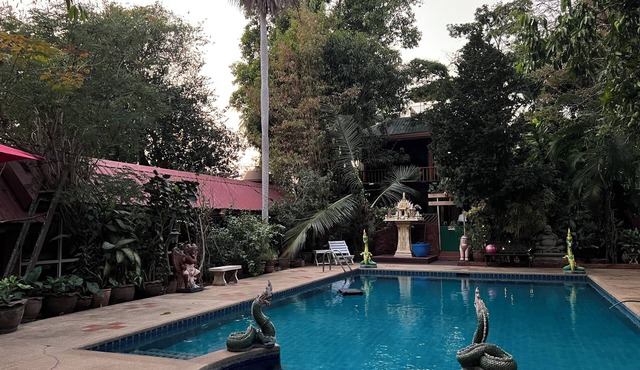 Charming 2-bedroom Pool Villa in Bangsaray Sattahip with fitness room, WiFi