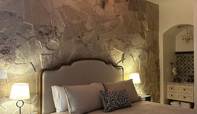 Chateau Del Valle | Scenic Luxe Premium Suite
