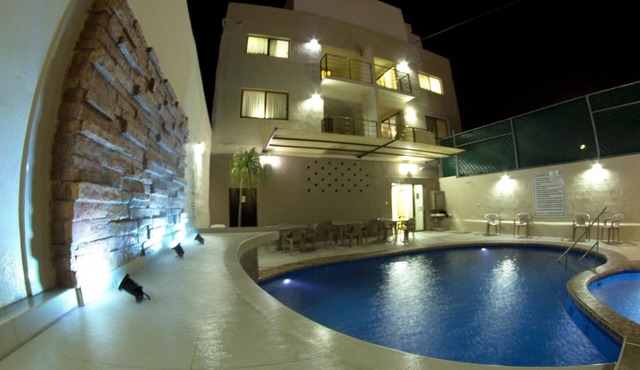 Hotel & Suites Domani