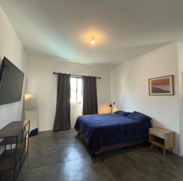 House with pool, equipped ,10 minute walk to the FIFA zone