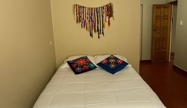 Luxury , casa estilo colonial, calle resbalosa 520