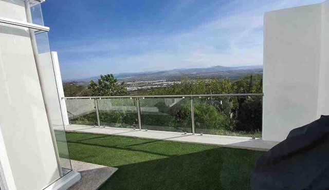 Luxury house with all the amenities Gym Seg Aa cal Pool Tv Wifi