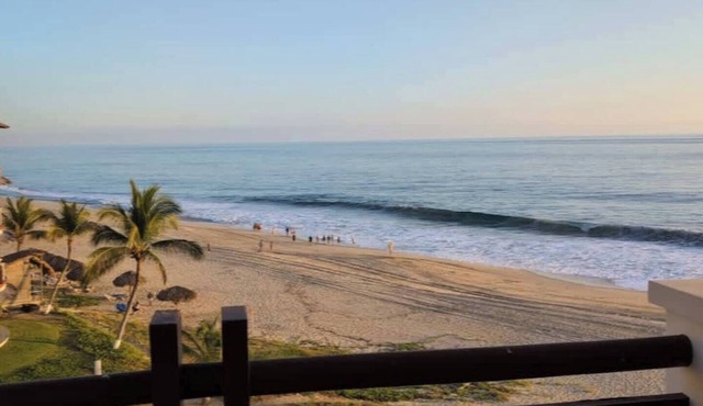 Paradise on the Pacific!