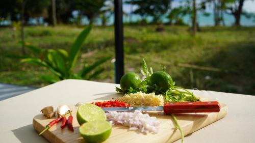 Private Sunset Beachfront Thainee Villa