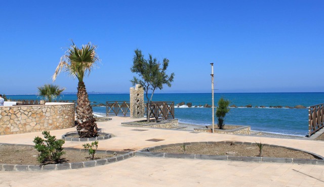 Rometta Marea: attic with terrace 250 meters from the beach