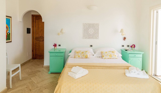 Standard Double Room - Hotel Ossidiana
