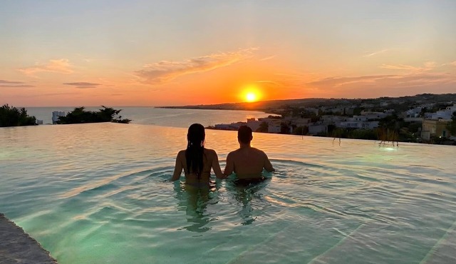 Sunset view, infinity pool, little stone house