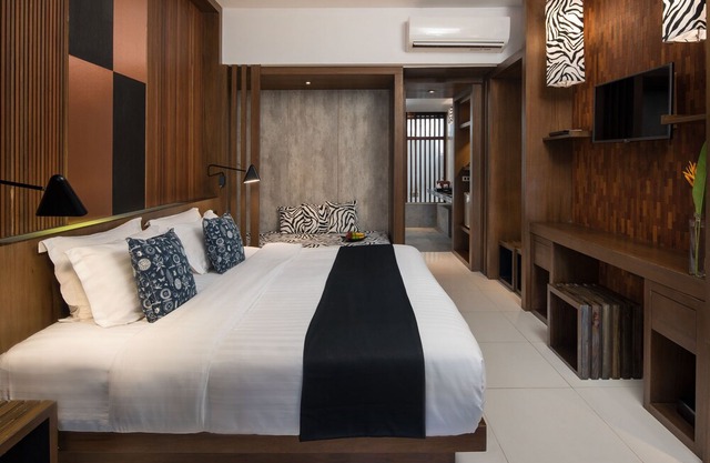 Plunge Pool Suite 04