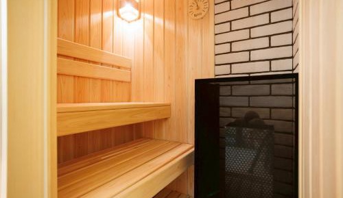 Family Room with Sauna